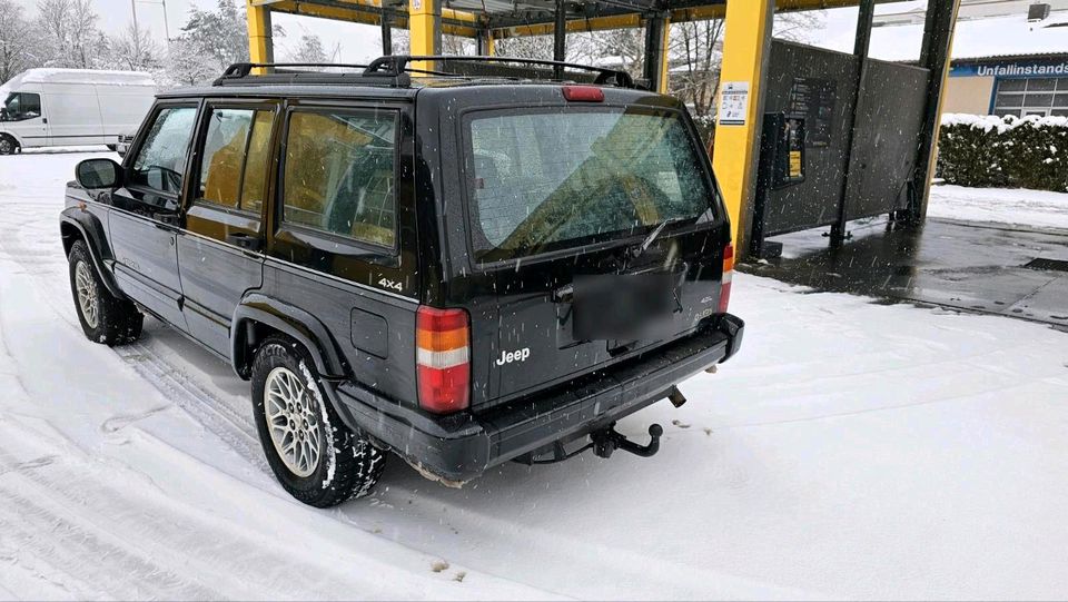 Jeep Cherokee 4.0i XJ in Gilching