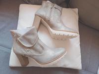 Mustang Stiefeletten Damen Gr 41   Neu Niedersachsen - Alfhausen Vorschau