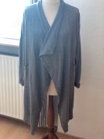 Graue Strickjacke, italienische Mode Niedersachsen - Burgdorf Vorschau