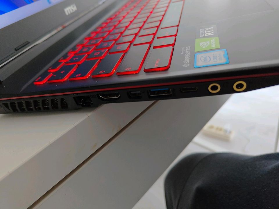 Gaming Notebook:MSI i7-8750H •RTX 2060• ✓16GB Ram SSD in Bietigheim-Bissingen