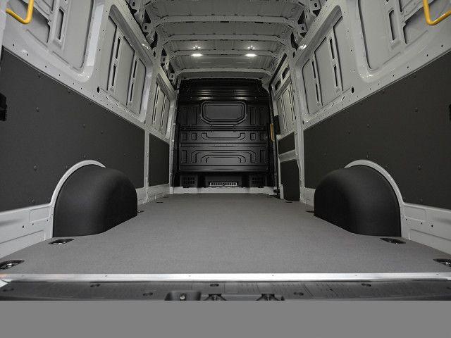 Volkswagen Crafter Kasten 35 MJ 2025 AHK GJR Doppelsitzbank in Gelsenkirchen