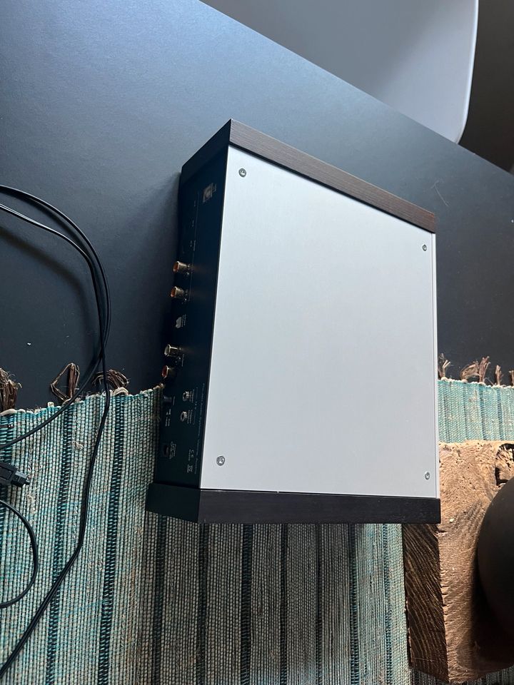 Project DS2 Ultra Hi-Res DAC (silber/ Holz schwarz), neuwertig in Solingen