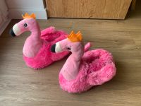 Flamingo Hausschuhe Puschen Größe 31/32 NEUWERTIG Nordrhein-Westfalen - Unna Vorschau