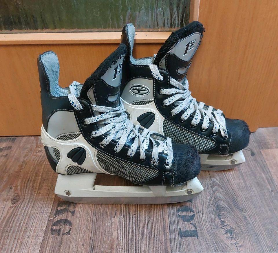 Schlittschuhe Ccm tacks 152 Größe 35,5 in Glauchau