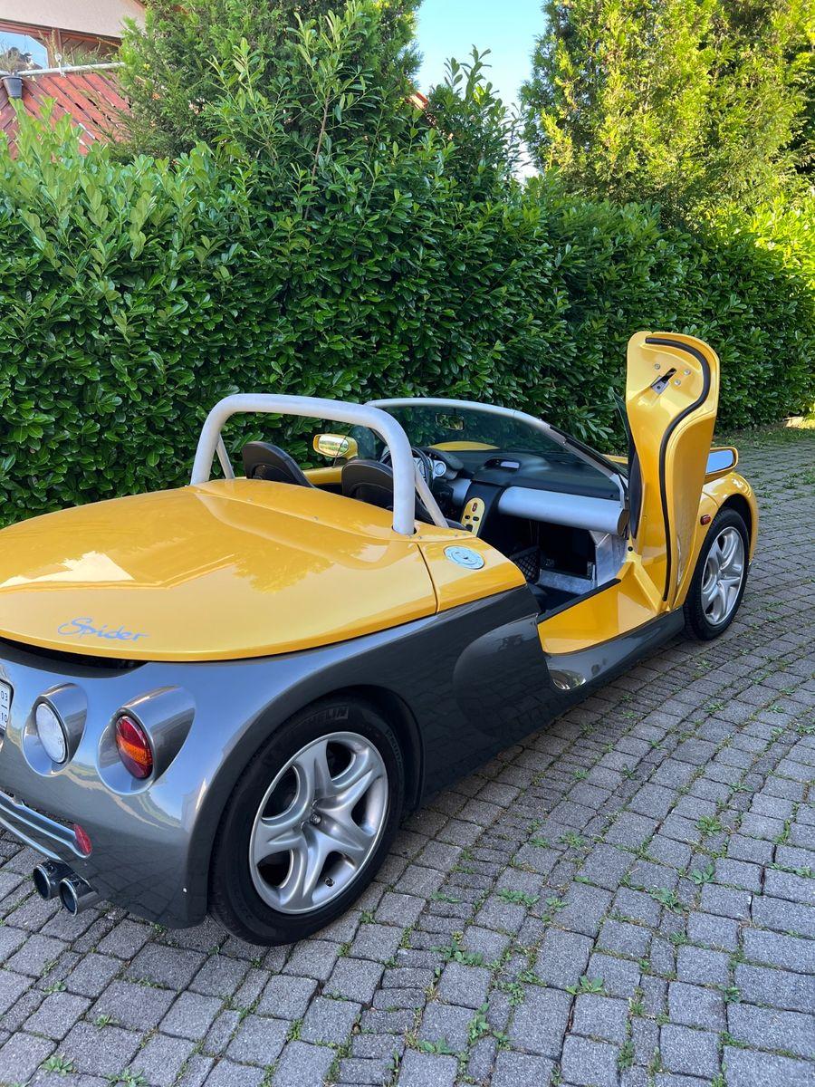 Abbildung des Autos Renault Spider mit Front…