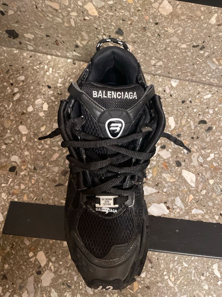 Schuhe balenciaga Sneakers Runn in Dortmund