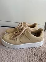 Nike Sneaker Größe 40 Berlin - Dahlem Vorschau