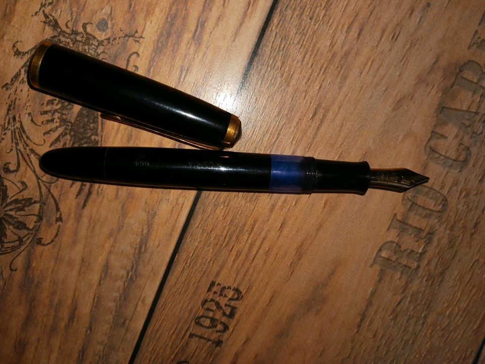 FABER-CASTELL Füller mit Etui in Moers