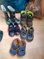 Gr. 24, Paket Schuhe, Stiefel, Hausschuhe, Sandaletten Junge Nordrhein-Westfalen - Neunkirchen-Seelscheid Vorschau