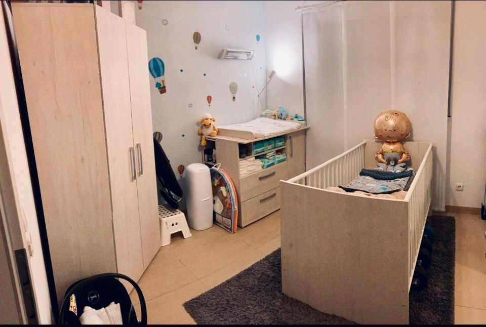 3 tlg. Kinderzimmer Schrank+ Bett + Kommode + Matratze + Umbauset in Wiesbaden