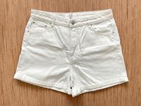 Bershka Jeansshorts weiß Kiel - Schreventeich-Hasseldieksdamm Vorschau