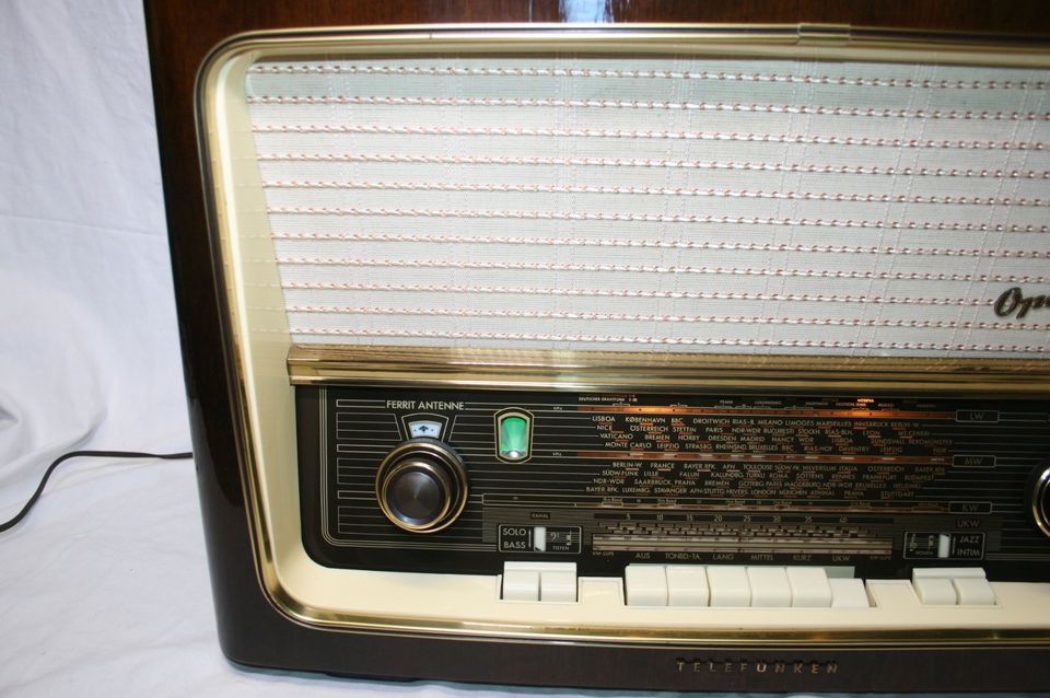 Vintage - Original Röhrenradio Telefunken Operette 8 von 1959 in Forstinning