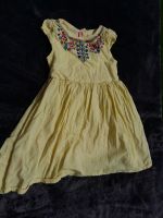 Waikiki Kleid Sommer gelb Stickerei 104 110 Kr. München - Ottobrunn Vorschau