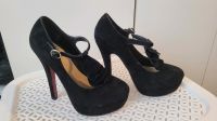 Highheels schwarz mit Sohle rot Nordrhein-Westfalen - Oberhausen Vorschau