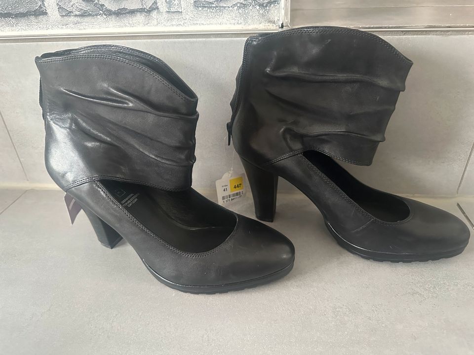 Stiefel /  Stiefeletten in Obertraubling