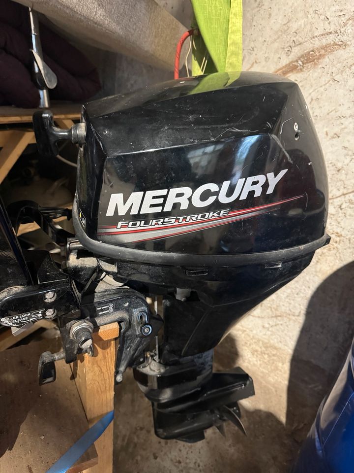 Mercury 8PS Außenborder neuwertig Bootsmotor in Zippelsförde