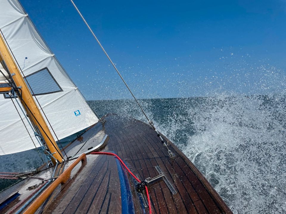 Nordisches Folkeboot GFK / Teakdeck / Kerteminde in Bremen