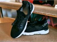 Schöne leichte Sneaker Neuwertig Schwarz mit Weiß 41 Niedersachsen - Nörten-Hardenberg Vorschau