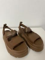 UGG GOLDENGLOW Plateausandale Mülheim - Köln Holweide Vorschau
