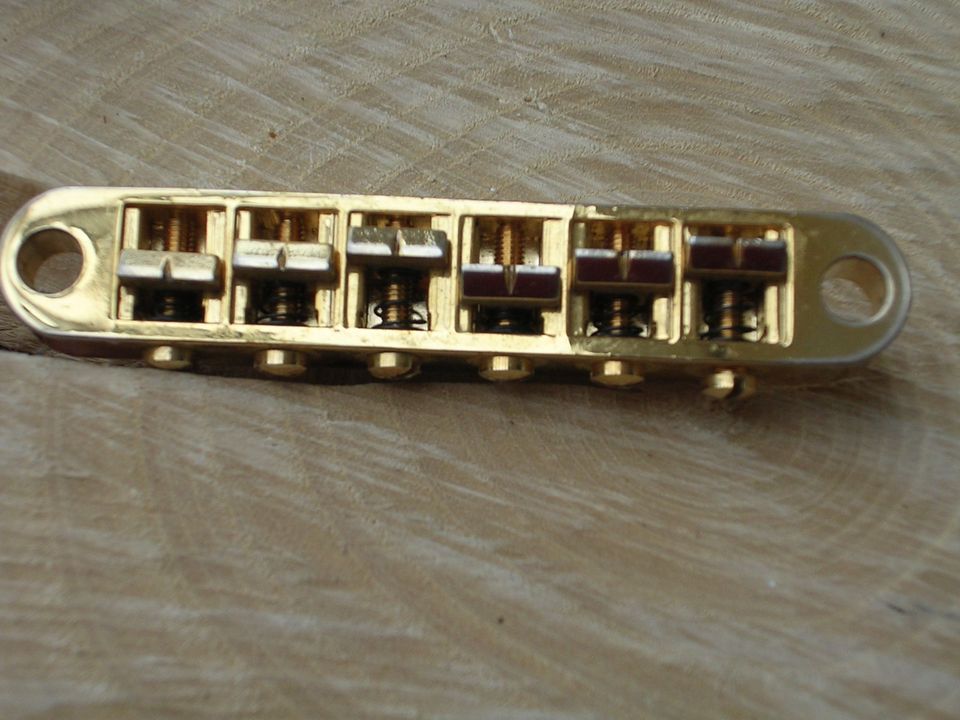 Bridge – Gold – Tune-O-Matic - für Les Paul Gibson in Bielefeld