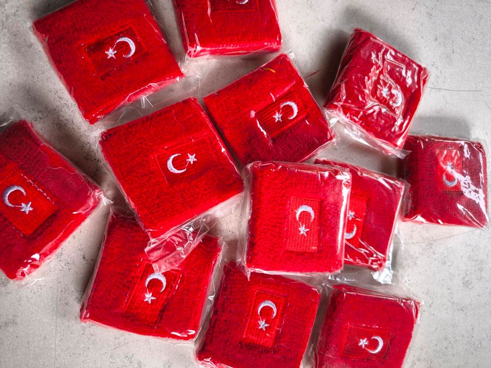 Restposten 276 Schweißbänder Türkei Sonderposten Händler Neuware in Hochstätten