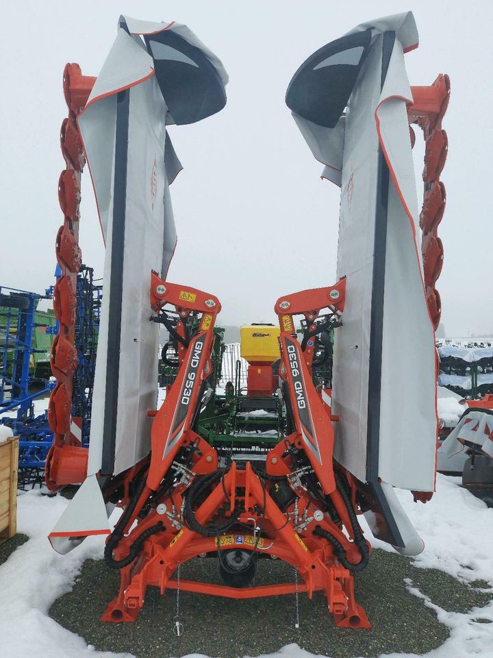 KUHN GMD 9530 - FF Schmetterling Mähwerk Heckanbau *lagernd* in Bad Waldsee