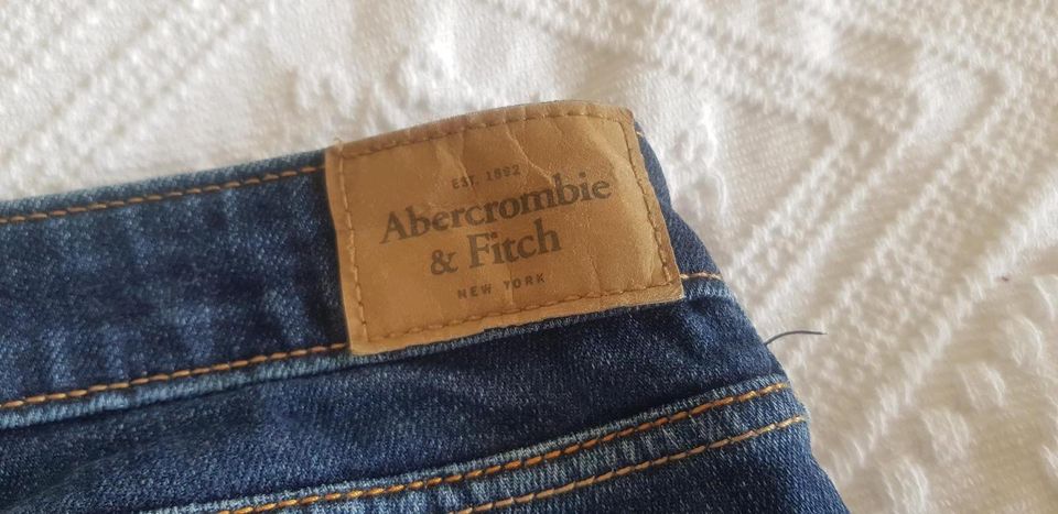 Jeans von Abercrombie & Fitch in Düsseldorf