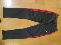 Adidas Sporthose dunkelgrau/rot Gr. 164 Bayern - Freudenberg (Oberpfalz) Vorschau