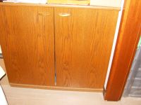 Sideboard, Kommode, Holz, dunkelbraun, 2 Einlegeböden, 1m breit Hessen - Wetzlar Vorschau