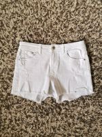 Bershka Mid Rise destroyed Denim Jeansshort Hotpants weiß 38 Bayern - Hersbruck Vorschau