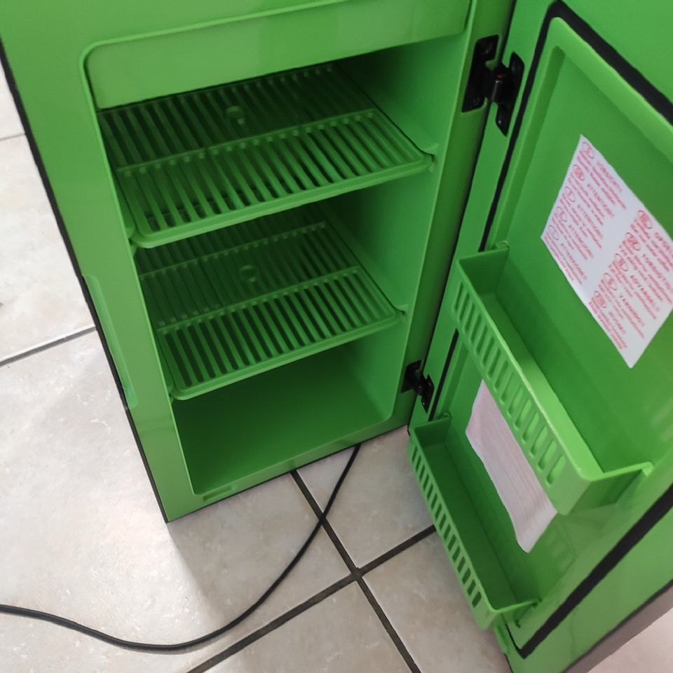 Xbox Mini Fridge Mini-Kühlschrank in Stuttgart