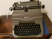 alte Triumph Schreibmaschine Matura Nordrhein-Westfalen - Kreuzau Vorschau