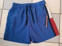 Original Tommy Hilfiger Badehose Shorts Gr. S TOP Bermuda Sachsen-Anhalt - Schönebeck (Elbe) Vorschau