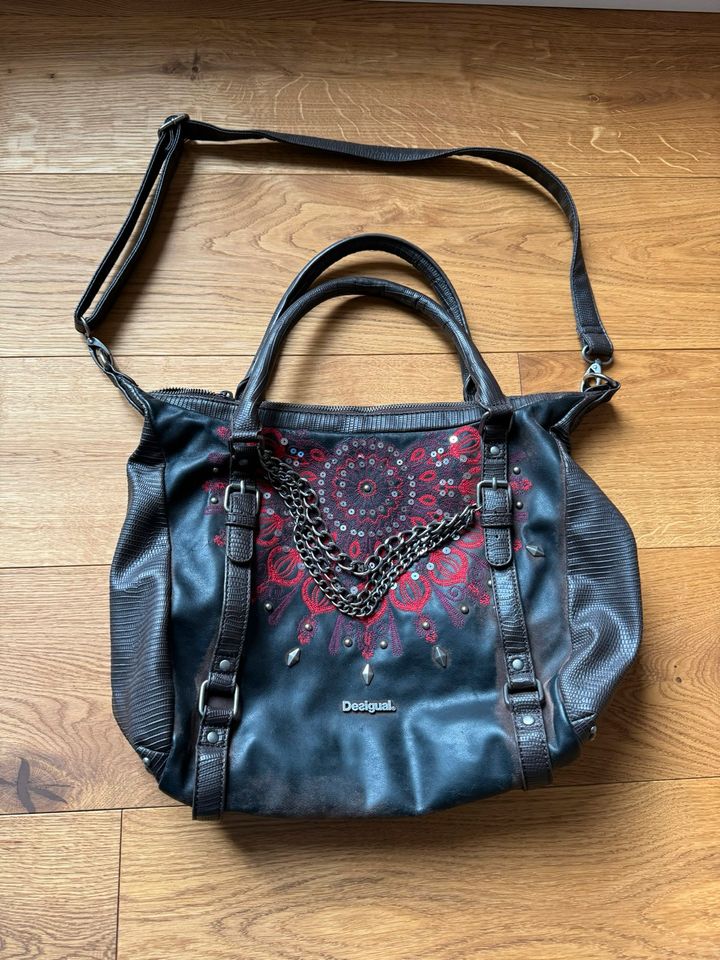 Tasche von Desigual in der Farbe braun in Lohmar