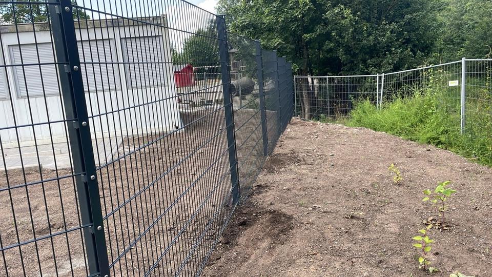 Doppelstabmattenzaun Tor, Garten-, Tür 8/6/8 (PTA013) 1,5 x 1m in Breitenbach 