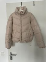 Stradivarius Winterjacke beige Gr. S West - Schwanheim Vorschau