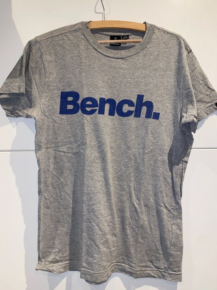 BENCH T-Shirt Göße S in Saarbrücken