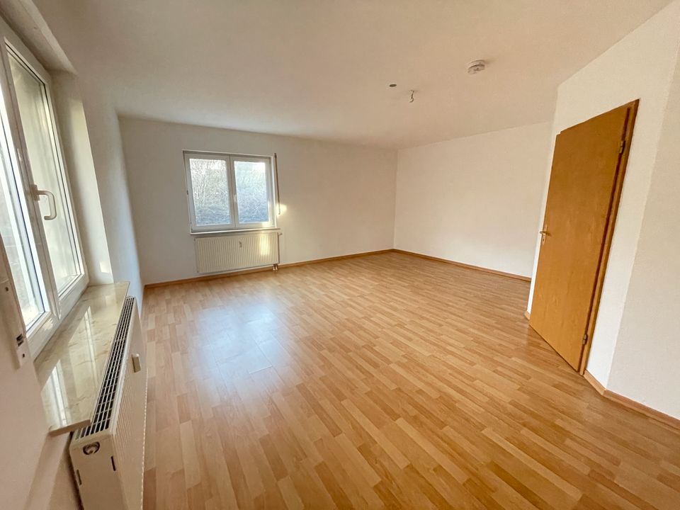 Moderne und gepflegte Maisonettewohnung 3-Zimmer mit Balkon, Gartenanteil und Stellplatz! Bezugsfrei in Leipzig