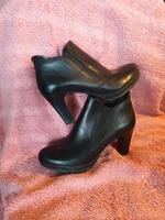 TAMARIS Stiefeletten Stiefel Ankle Schuhe Gr.37 schwarz*w.Neu* Nordrhein-Westfalen - Lüdenscheid Vorschau