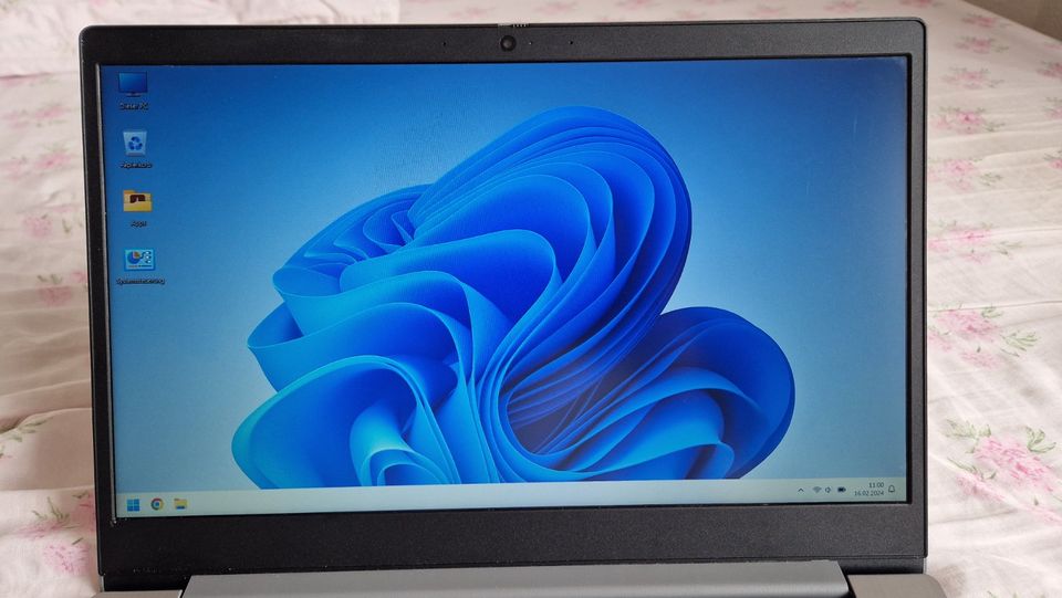 Lenovo Ideapad 3 15,6" Laptop 260€ in Herne