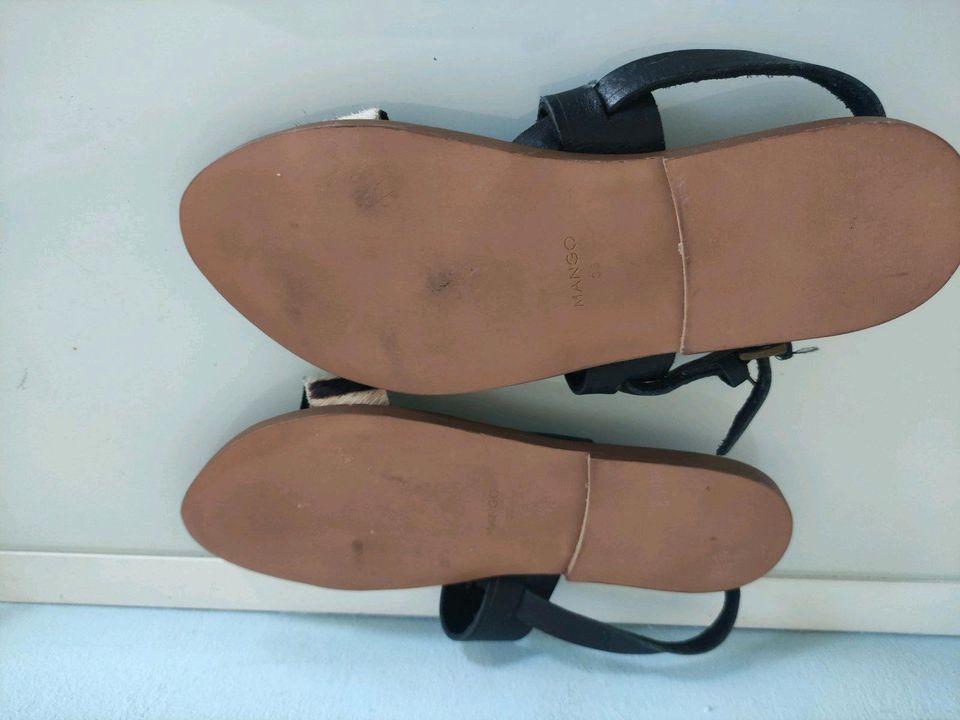 ✿ Mango: Sandalen mit Leder & Fell ✿ Gr. 36 ✿ NEUw ✿ in Dortmund