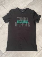 Tommy Hilfiger T-Shirt wie neu 176 Brandenburg - Schöneiche bei Berlin Vorschau