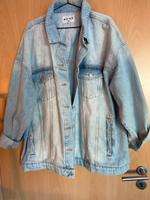 Damen NA -KD Oversize Jeansjacke XXL 48/50/52 neuwertig Nordrhein-Westfalen - Schloß Holte-Stukenbrock Vorschau