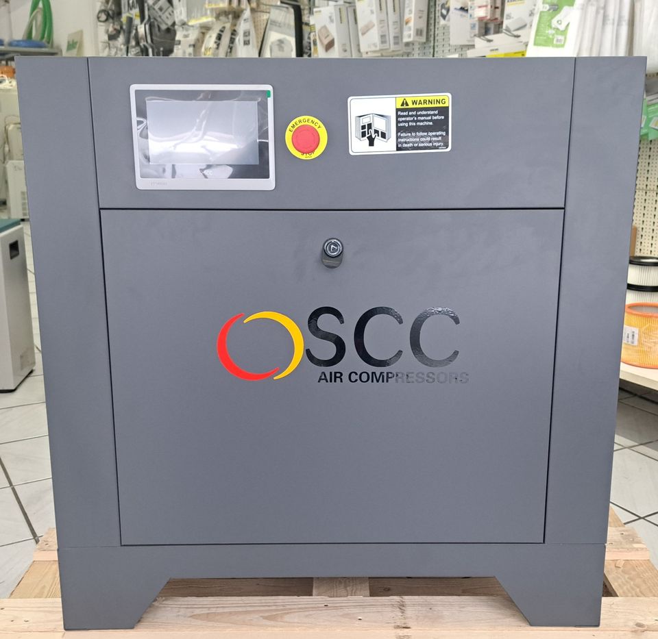 Neu Schraubenkompressor SCC 7,5 KW Frequenzgeregelt Netto 3700€ in Altena