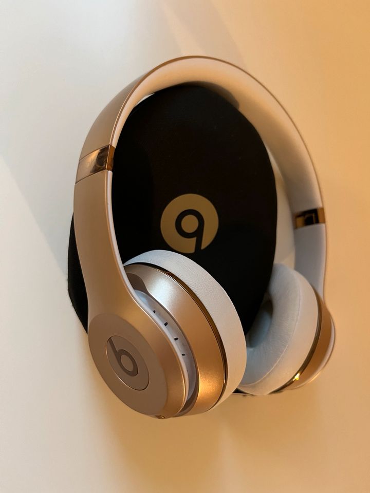 Beats Solo 3 Wireless Roségold in Stuttgart - Stuttgart-Mitte |  Lautsprecher & Kopfhörer gebraucht kaufen | eBay Kleinanzeigen ist jetzt  Kleinanzeigen