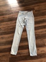 Superdry Jeans (dünn)/Jegging Gr.26/32 Nordrhein-Westfalen - Windeck Vorschau