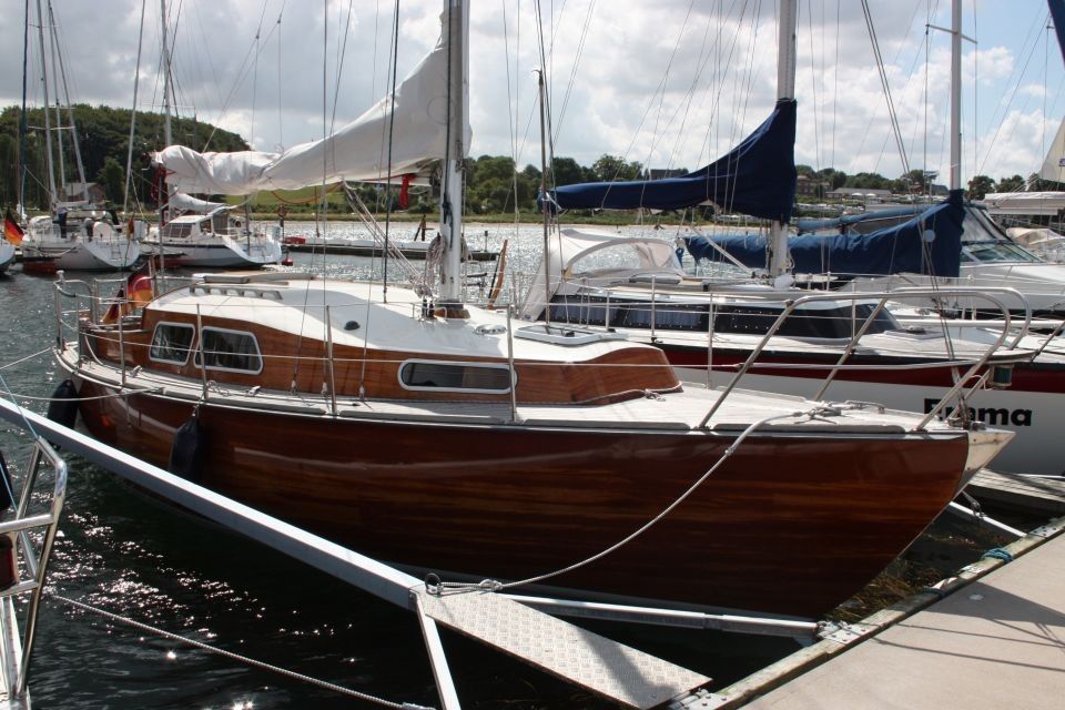 31' Mahagoni Segelyacht Sommerfeld Odin formverleimt, Bauprojekt in Berlin