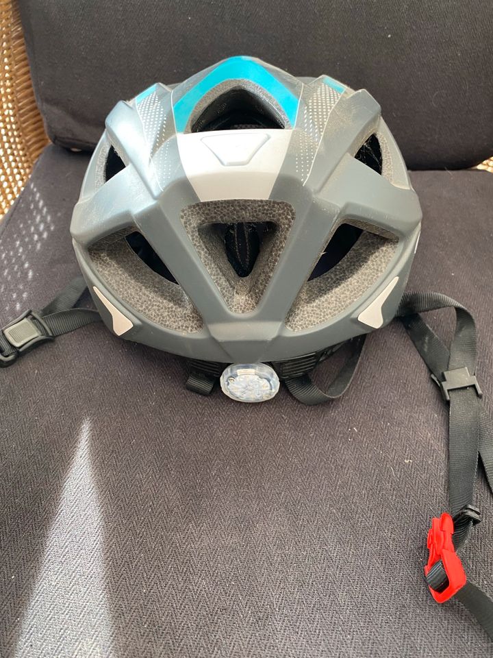 Fahrradhelm Abus in Erwitte