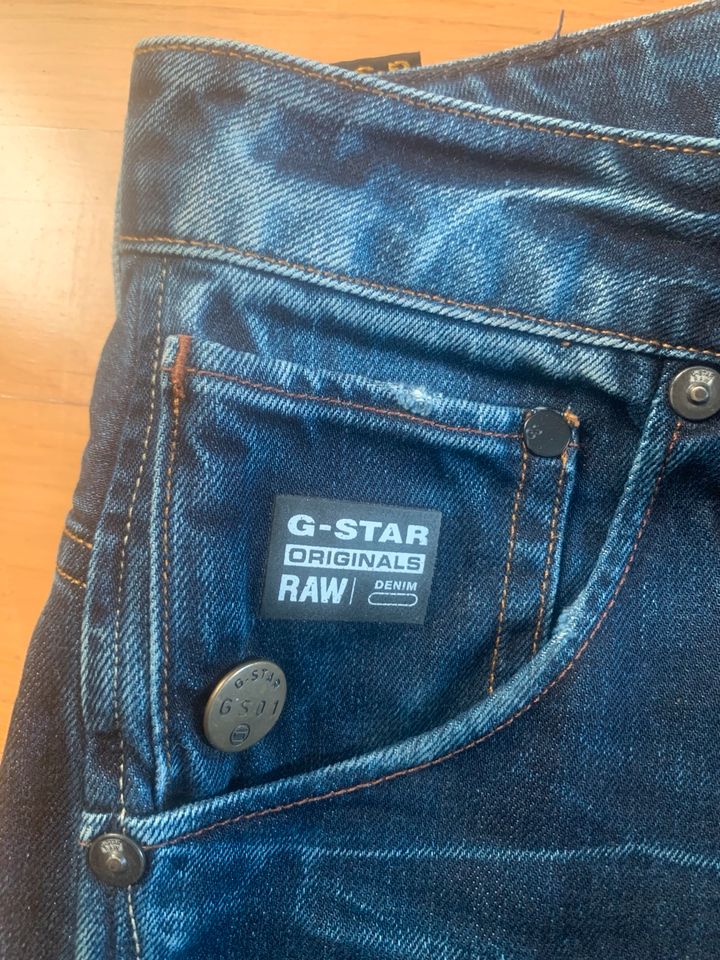G-Star Jeans 34/34 mit toller Farbe und Waschung Tappered in Dresden