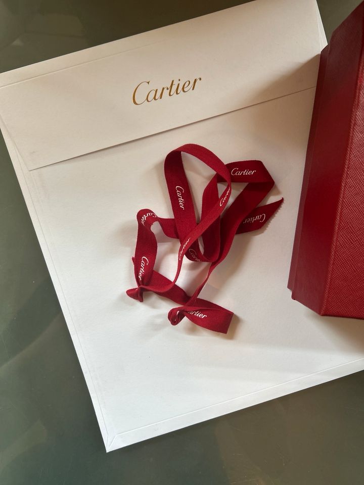 Cartier Box Karton Tüte Umschlag in Duisburg